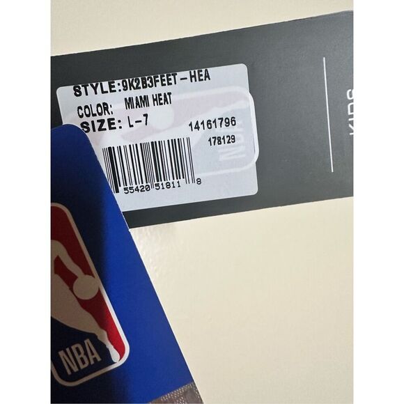 Miami Heat Boys NBA Red and Black Basketball Shorts Size 7 New - Picture 3 of 5